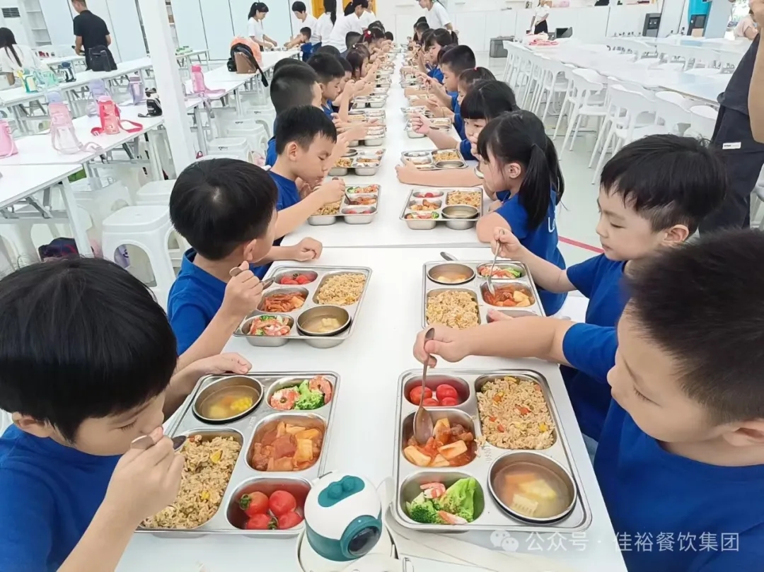 佳裕餐飲團(tuán)餐配送，你貼心的膳食管家